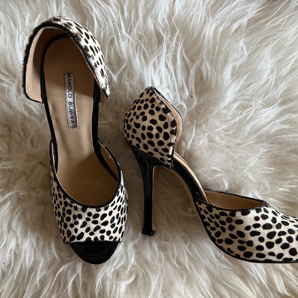 Manolo Blahnik D’orsay Ivory Leopard Print Pony Hair (never worn) - Picture 4 of 4